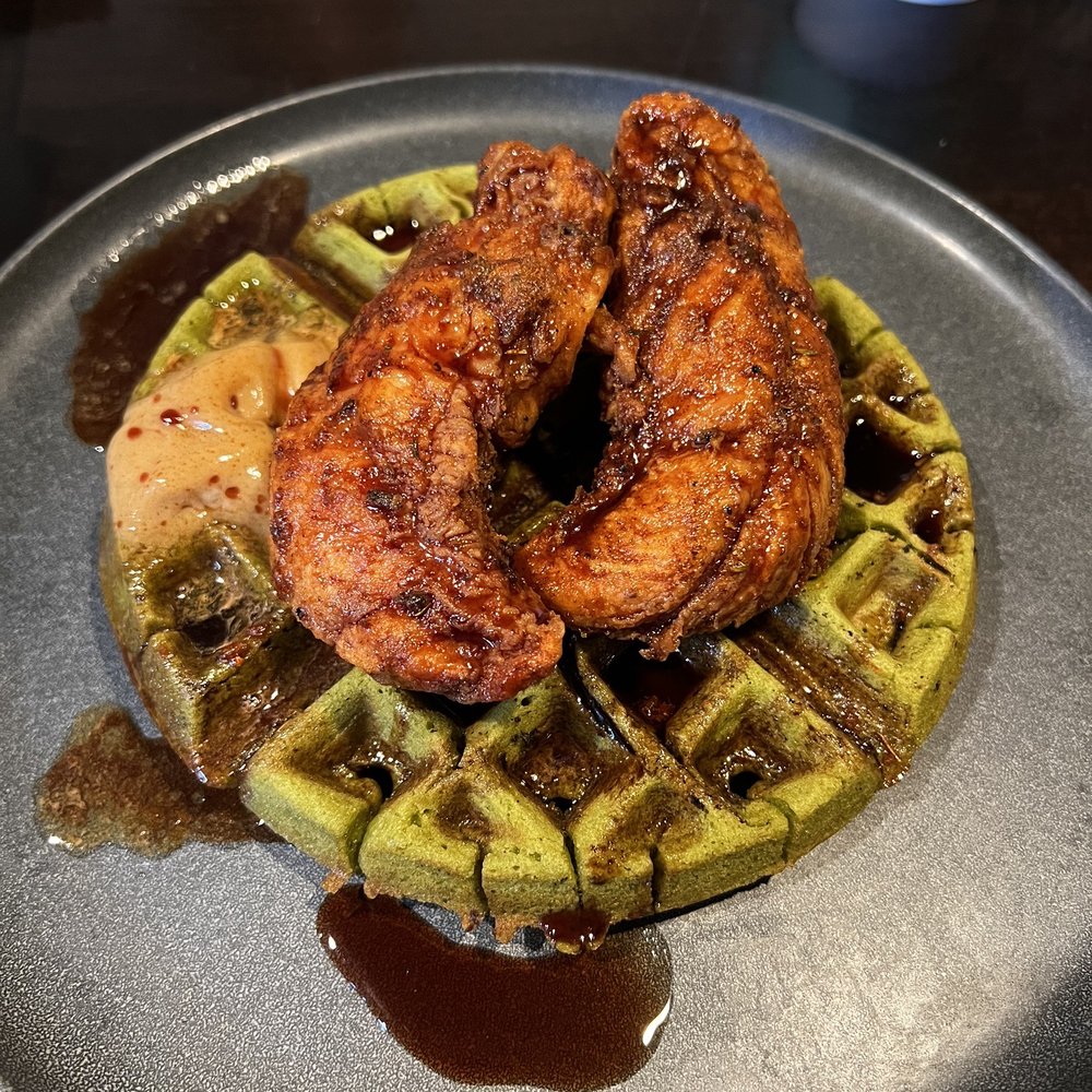 Hecks - Chicken & Waffle - Breakfast & Brunch Near Me - Cleveland, Ohio