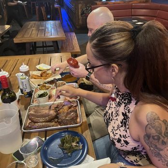 House of ‘Que - Barbeque Near Me - Hoboken, New Jersey