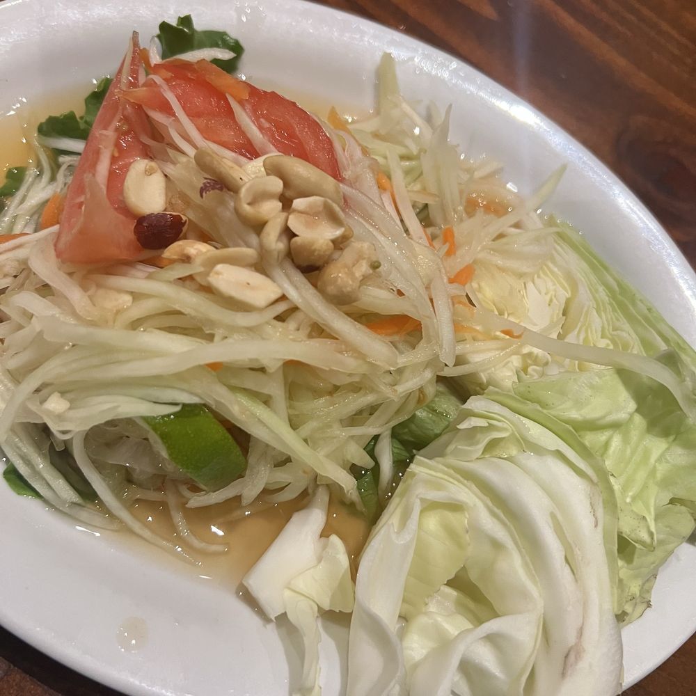 Red Elephant - 10. Papaya Salad - Thai Near Me - Honolulu, Hawaii