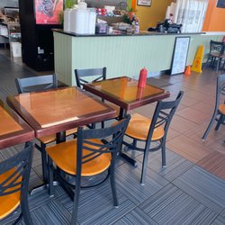 Chicago Gyros - Front desk
