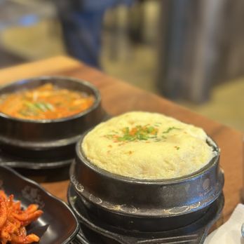 Yalangoch keksa qizlarning fotosuratlari