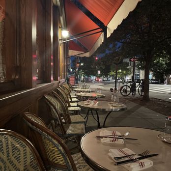 Le Diplomate - Perfect outside seating - Brasseries Near Me - Washington, DC, District of Columbia