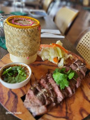 Lim Ros Thai Restaurant by null