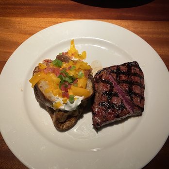 Charleston's - Top sirloin and a baked potato - American Near Me - Oklahoma City, Oklahoma Charleston's - Top sirloin and a baked potato - American Near Me - Oklahoma City, Oklahoma