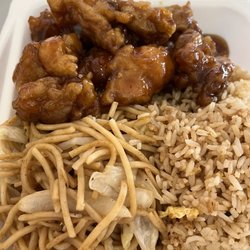 Yoon Kee Chinese Kitchen - Combo A with orange chicken and half and half(chow menu and fried rice)