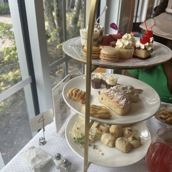 Queens TeaHouse - sandwich / dessert tray - Tea Rooms Near Me - Parkland, Florida