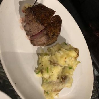 Del Frisco's Double Eagle Steakhouse - Mediocre plating - Seafood Near Me - Boston, Massachusetts