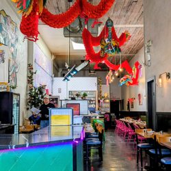 Funky Elephant - Cute and festive interior