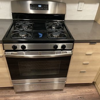 Rise Apartments - Stove - Apartments Near Me - Anaheim, California Rise Apartments - Stove - Apartments Near Me - Anaheim, California