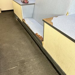 South Park Coin Wash - Pinched my leg on these torn up seats but there is no where else to sit