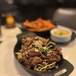 The Ventura Room - Sticky Thai chicken and yam fries
