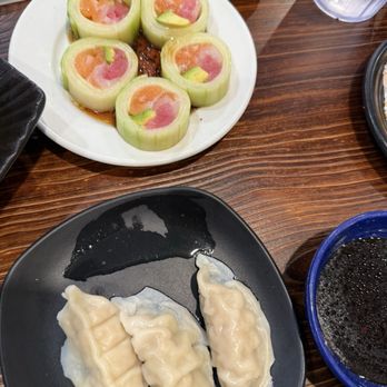 Oyako Sushi - Gyoza and Rainbow Su - Sushi Bars Near Me - Boynton Beach, Florida