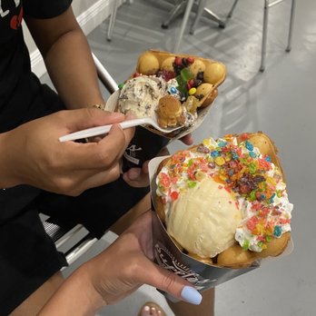 Puffles - Build Your Own Ice Cream - Desserts Near Me - Hollywood, Florida Puffles - Build Your Own Ice Cream - Desserts Near Me - Hollywood, Florida