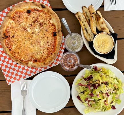 Rally Pizza by null