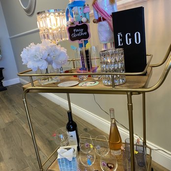 Ego Medical Aesthetics - Lovely decor - Medical Spas Near Me - Gilbert, Arizona Ego Medical Aesthetics - Lovely decor - Medical Spas Near Me - Gilbert, Arizona