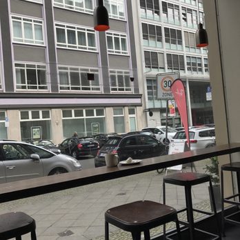 Starbucks - Coffee & Tea Near Me - Berlin, BE