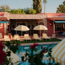 Arizona Inn - Tucson's most iconic poolside