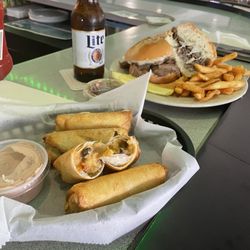 Teezers - Santa Fe eggroll and a Italian beef