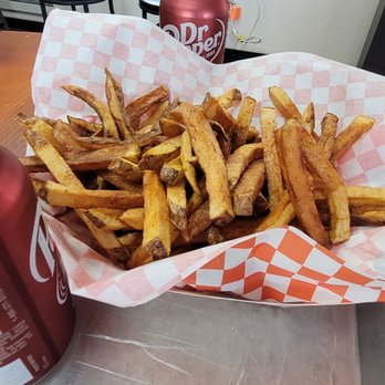 MaMa's Place - Huge perfectly cooked fries - Burgers Near Me - Marietta, Oklahoma MaMa's Place - Huge perfectly cooked fries - Burgers Near Me - Marietta, Oklahoma