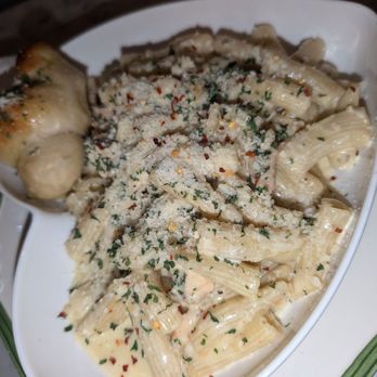 Due Amici Pizza & Pasta Bar - Chicken alfredo - Pizza Near Me - Tampa, Florida Due Amici Pizza & Pasta Bar - Chicken alfredo - Pizza Near Me - Tampa, Florida