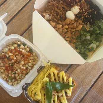An Vat OC - Bap Xao Tep Banh Trang cuon bo banh Trang phoi suong tron - Coffee & Tea Near Me - Garden Grove, California An Vat OC - Bap Xao Tep Banh Trang cuon bo banh Trang phoi suong tron - Coffee & Tea Near Me - Garden Grove, California