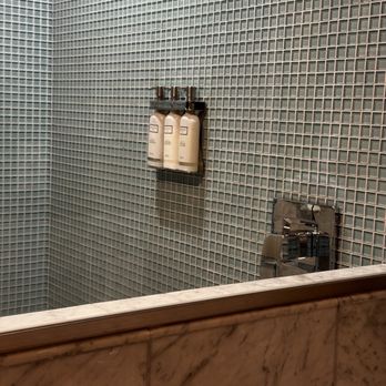 The Mark Spencer Hotel - Immaculate shower - Hotels Near Me - Portland, Oregon The Mark Spencer Hotel - Immaculate shower - Hotels Near Me - Portland, Oregon