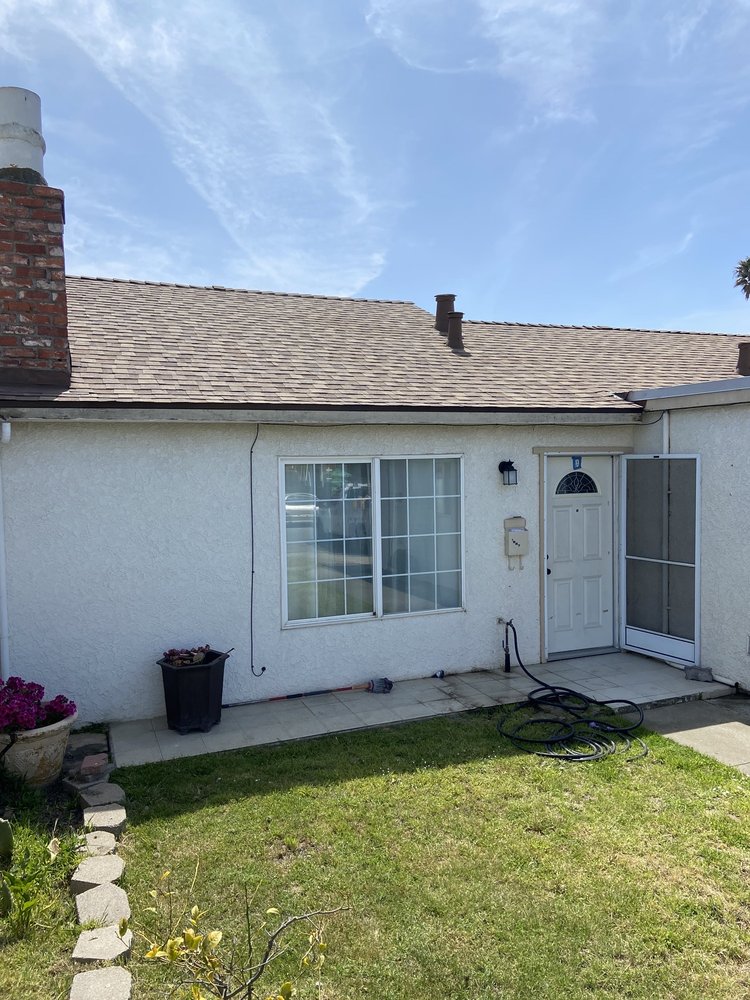 Slide of Stars & Stripes Roofing