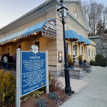 Grano Arso - Outside - Italian Near Me - Chester, Connecticut