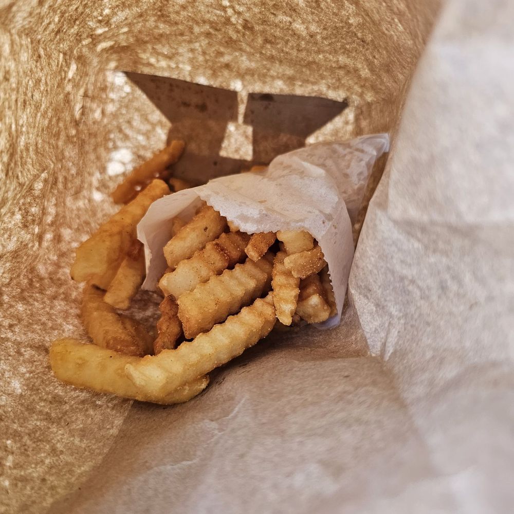 Peppi's Drive In - Burgers Near Me - Fontana, California