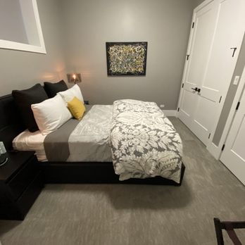 Habitar Design - Guest bedroom. - Interior Design Near Me - Chicago, Illinois
