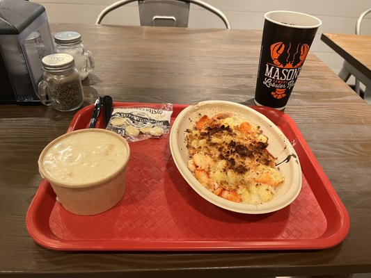 Mason's Famous Lobster Rolls by null