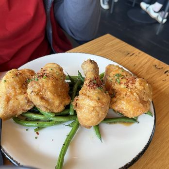 The Kitchen Table - Fried half chicken - American Near Me - Clermont, Kentucky