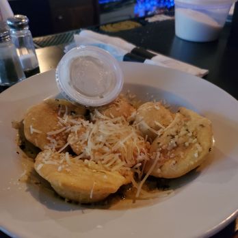 Elly's - Bars Near Me - Carnegie, Pennsylvania