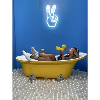 Miami Peach Museum - ** Rubber ducky, you're the ONE for me ** - Art Museums Near Me - Miami Beach, Florida