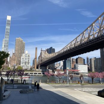 Ed Koch Queensboro Bridge - Landmarks & Historical Buildings Near Me - New York, New York
