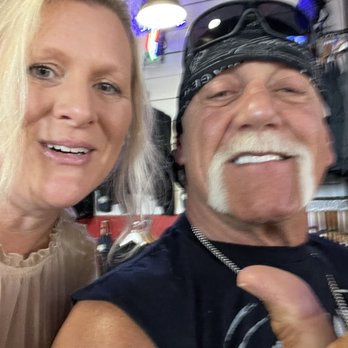 Hogan's Hangout - Sports Bars Near Me - Clearwater, Florida