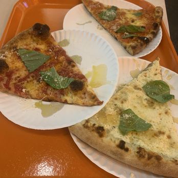 Good Pizza - Spicy vodka. Cheese. White. - Pizza Near Me - Cleveland, Ohio