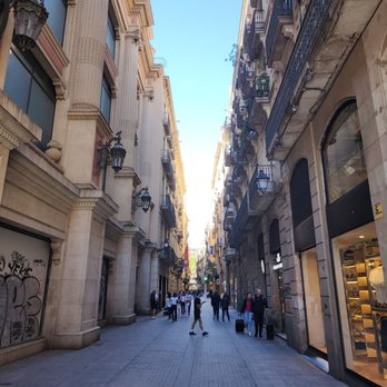 Las Ramblas - Local Flavor Near Me - Barcelona, B