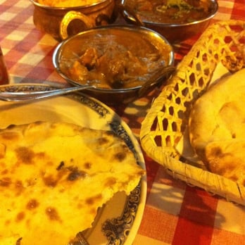 Shapla - Cheese nan and tikka masala - Indian Near Me - Madrid, M