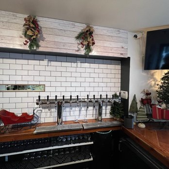The Sound Pizza & Pub - a christmas scene - Pizza Near Me - Mukilteo, Washington The Sound Pizza & Pub - a christmas scene - Pizza Near Me - Mukilteo, Washington