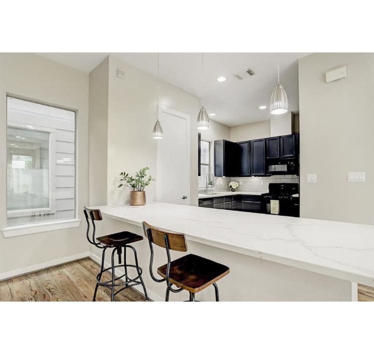 Slide of Bailey Roofing & Construction