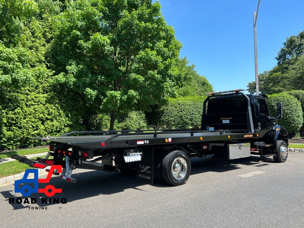 ROAD KING TOWING Updated September 2024 Request a Quote 8919