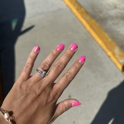 Welcome Nails