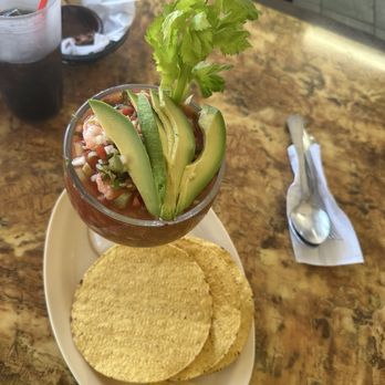 San Vicente Restaurant - Cóctel de camarón con este calor mi favorita - Salvadoran Near Me - Los Angeles, California San Vicente Restaurant - Cóctel de camarón con este calor mi favorita - Salvadoran Near Me - Los Angeles, California