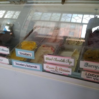 Dee Dee's - Ice cream - Ice Cream & Frozen Yogurt Near Me - Halifax, Nova Scotia