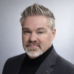 Daniel Bush