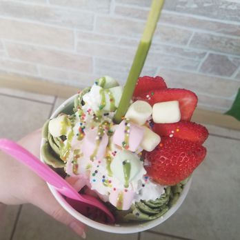 Fanny's Thai Roll Ice Cream - Green Tea - Ice Cream & Frozen Yogurt Near Me - Elgin, Illinois Fanny's Thai Roll Ice Cream - Green Tea - Ice Cream & Frozen Yogurt Near Me - Elgin, Illinois