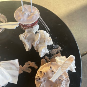 Cold Stone Creamery - Chocolate devotion,, strawberry blonde - Ice Cream & Frozen Yogurt Near Me - Stockton, California