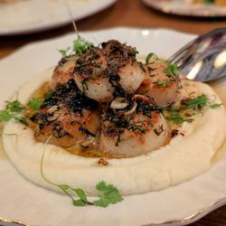 Bernadette’s - Seared scallops