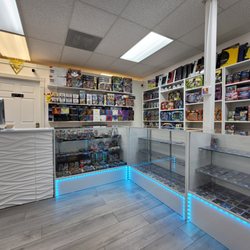 T2 Trading Cards & Collectibles